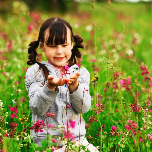 Little girl portrait. — Stock Photo, Image