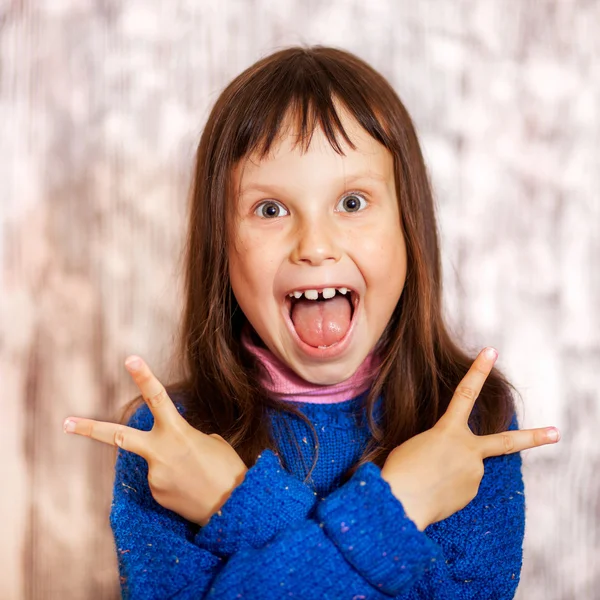 Weinig meisje portret. — Stockfoto