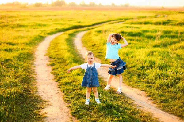 Niños. —  Fotos de Stock