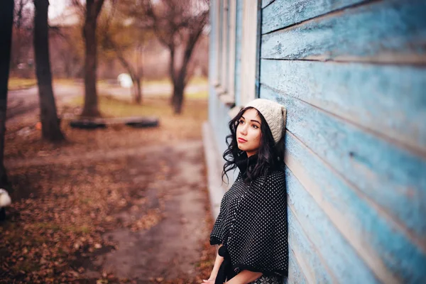 La joven mujer . — Foto de Stock