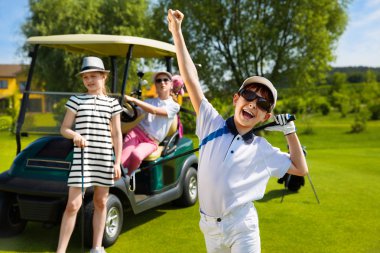 Kids golf competition clipart