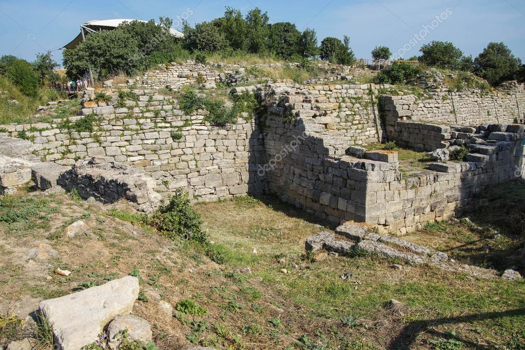 Restos das muralhas de Tróia — Stock Photo © cascoly #57560041