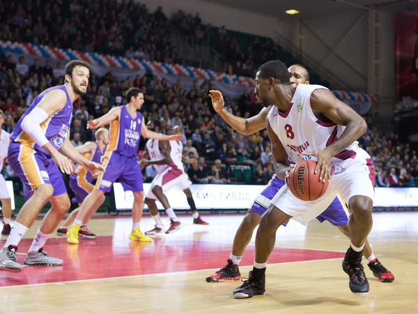 BC Krasnye Krylia delantero Demetris Nichols (8 ) — Foto de Stock