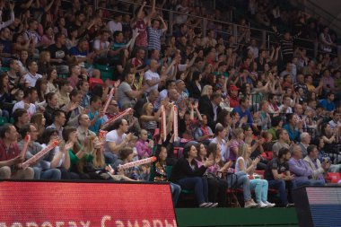 fanlar ve izleyicilere standları