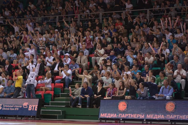 fanlar ve izleyicilere standları