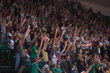 fanlar ve izleyicilere standları