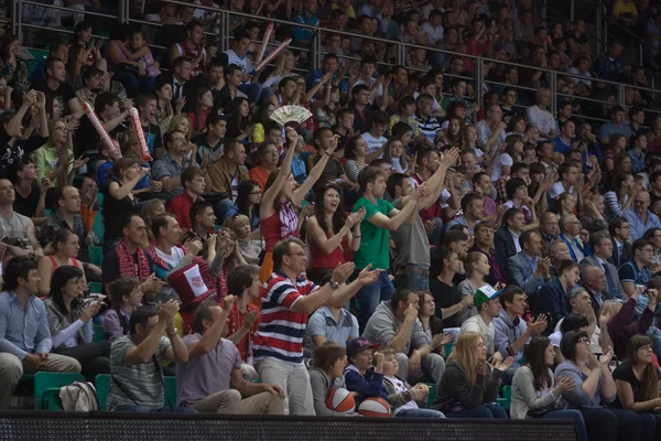 fanlar ve izleyicilere standları