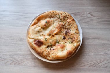 Gürcistan khachapuri imeruli - Gürcistan geleneksel mutfağı, ulusal un ürünü