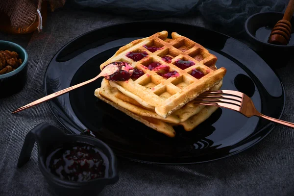 Waffles Honey Dark Background Close — Stock Photo, Image