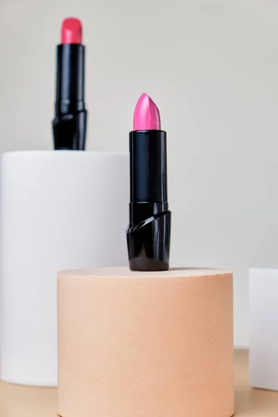 Set Open Lipsticks Trendy Pedestals Unbranded Presentation Cosmetics Light Beige — Zdjęcie stockowe