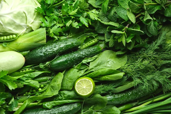 Total Green Gemüse Und Dunkles Essen Als Gesunde Ernährung Konzept — Stockfoto