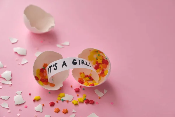 Πάρτι Φύλου Αγόρι Κορίτσι Σπασμένο Κέλυφος Αυγού Χρωματιστά Κομφετί Και — Φωτογραφία Αρχείου