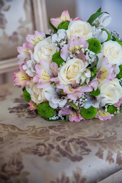 Wedding bouquet, flowers, roses, beautiful bouquet — Stock Photo, Image
