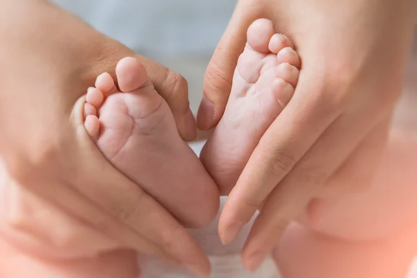 Baby 's feet — стоковое фото