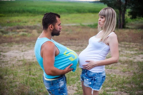 Esperando a un niño —  Fotos de Stock