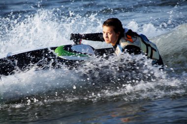 Güzel kız Jet Kayak tesisi