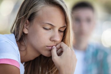 Gençler arasındaki ilişki krizi