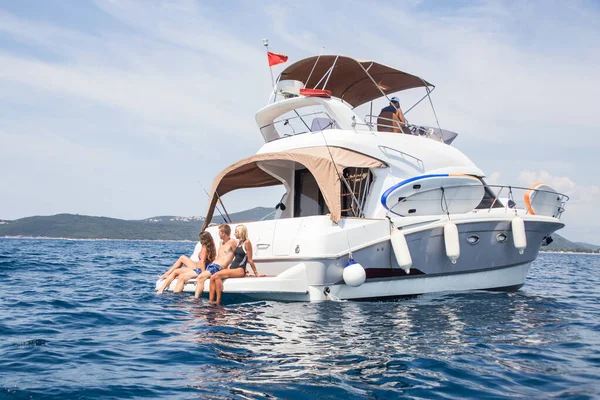 Group Young People Enjoying Yacht Holiday Sea — Stock Photo, Image