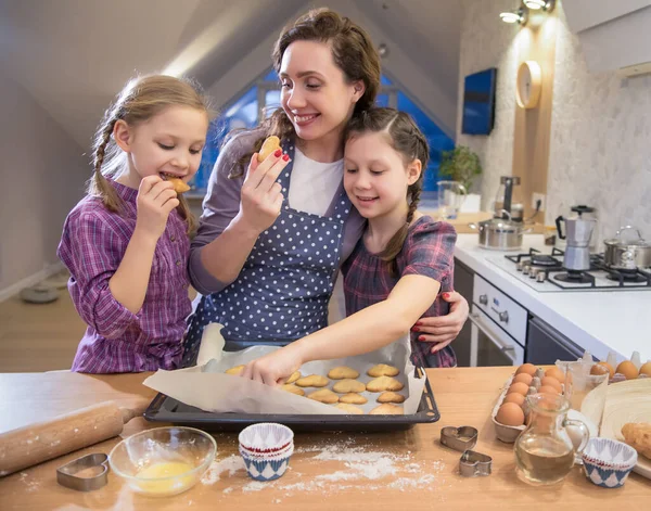 Mother Little Children Have Cooking Together Kitchen Home — Stock Photo, Image