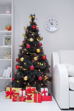 Hediyeli Noel ağacı