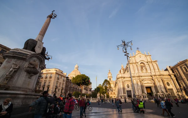Uitzicht op de kathedraal van Catania op Sicilië — Stockfoto