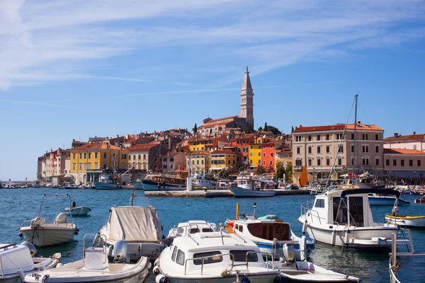 Rovinj kis város Horvátországban, Isztriában — Stock Fotó