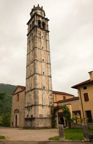 San Giacomo klokkentoren, Polcenigo — Stockfoto