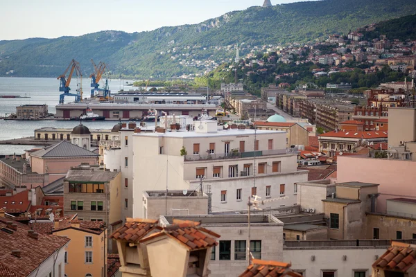 Visa av trieste tak — Stockfoto