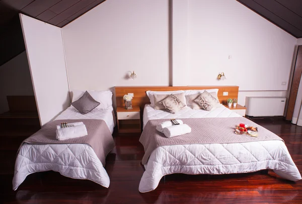 wanddecoratie in slaapkamer — Stockfoto © araraadt #144648371 wanddecoratie in slaapkamer — Stockfoto © araraadt #144648371