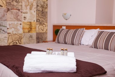 Ares hotel yatak odası
