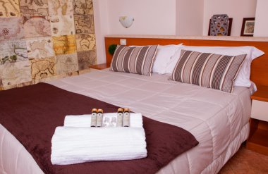 Ares hotel yatak odası