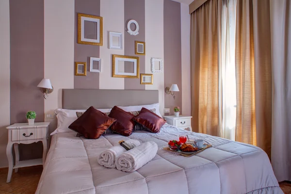 Bedroom of Ares hotel — Stock Photo, Image