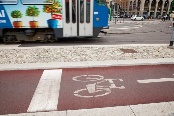 Cykeltur sökvägen i Milano — Stockfoto