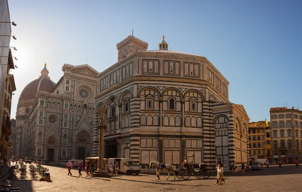 Widok na katedrę we Florencji — Zdjęcie stockowe