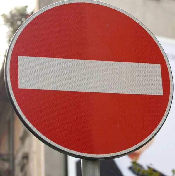 Προβολή Της Κόκκινης Πινακίδας Απαγόρευσης Κυκλοφορίας — Φωτογραφία Αρχείου