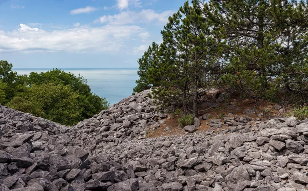 Vista Del Borde Kárstico Italiano Llamado Ciglione Carsico Cerca Trieste Imagen De Stock