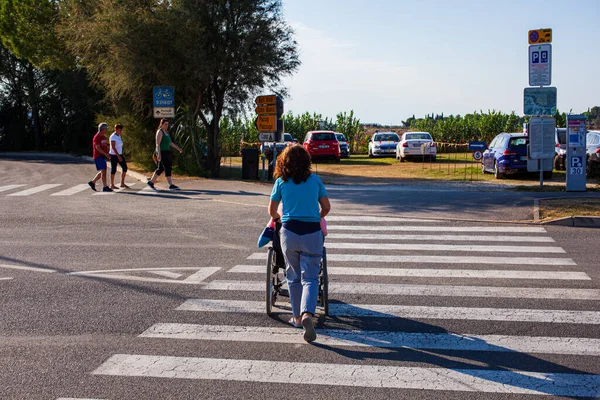 Strunian Eslovenia Septiembre Asistente Para Ayudar Las Personas Con Discapacidad —  Fotos de Stock