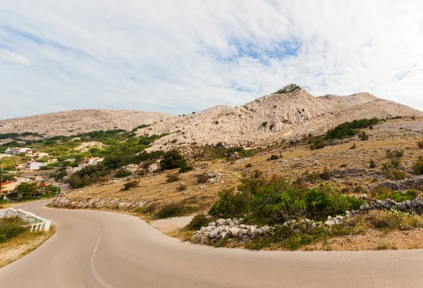 克罗地亚Krk岛Stara Baska光秃秃的山丘景观 — 图库照片