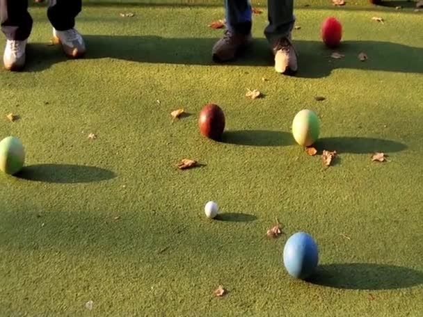 Spielbälle Auf Dem Kunstrasen — Stockvideo