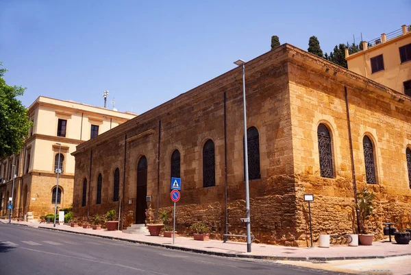 Widok Biblioteki Miejskiej Franco Rocca Agrigento — Zdjęcie stockowe