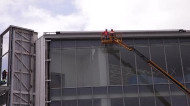 Santander, İspanya - 19 Ağustos: Yeni bina yapım aşamasında üzerinde 19 Ağustos 2016 Renzo Piano tarafından tasarlanmış sanat Botin Merkezi