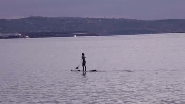 Stand Paddle Boarding Mar Trieste — Vídeos de Stock