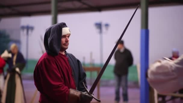 Trieste Italië November Zicht Krijgers Historische Enactment Van Middeleeuwse Strijd — Stockvideo