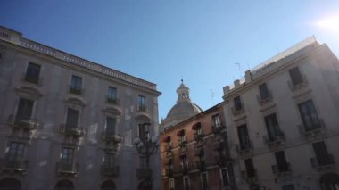 CATANIA, ITALY - HAZİRAN 01: 00: Catania 'daki Üniversite Meydanı 01 Ocak 2017