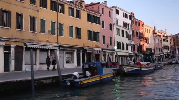 ヴェネツィア イタリア 2016年1月1日にフェリーボートからヴェネツィアのラグーンの景色 — ストック動画