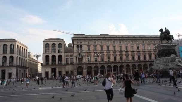 ミラノ イタリア 2015年9月6日 ドゥオーモ広場の大聖堂の眺め — ストック動画