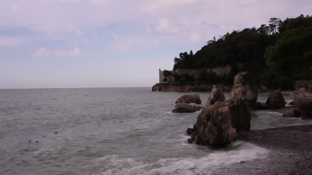 Vista Costa Trieste Com Castelo Miramare Fundo — Vídeo de Stock