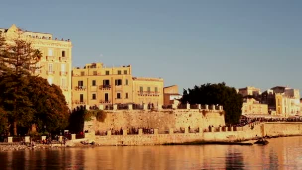 Costa Ortigia Isla Histórica Ciudad Siracusa Italia — Vídeo de stock