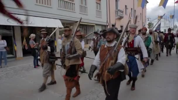 Palmanova Italien September Historische Gruppen Antiken Kleidern Während Der Historischen — Stockvideo