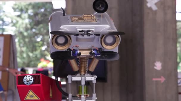 Trieste Italy May Remake Robot Johnny Five 2016年5月21日在的里雅斯特迷你版电影中曝光的短片男主角 — 图库视频影像
